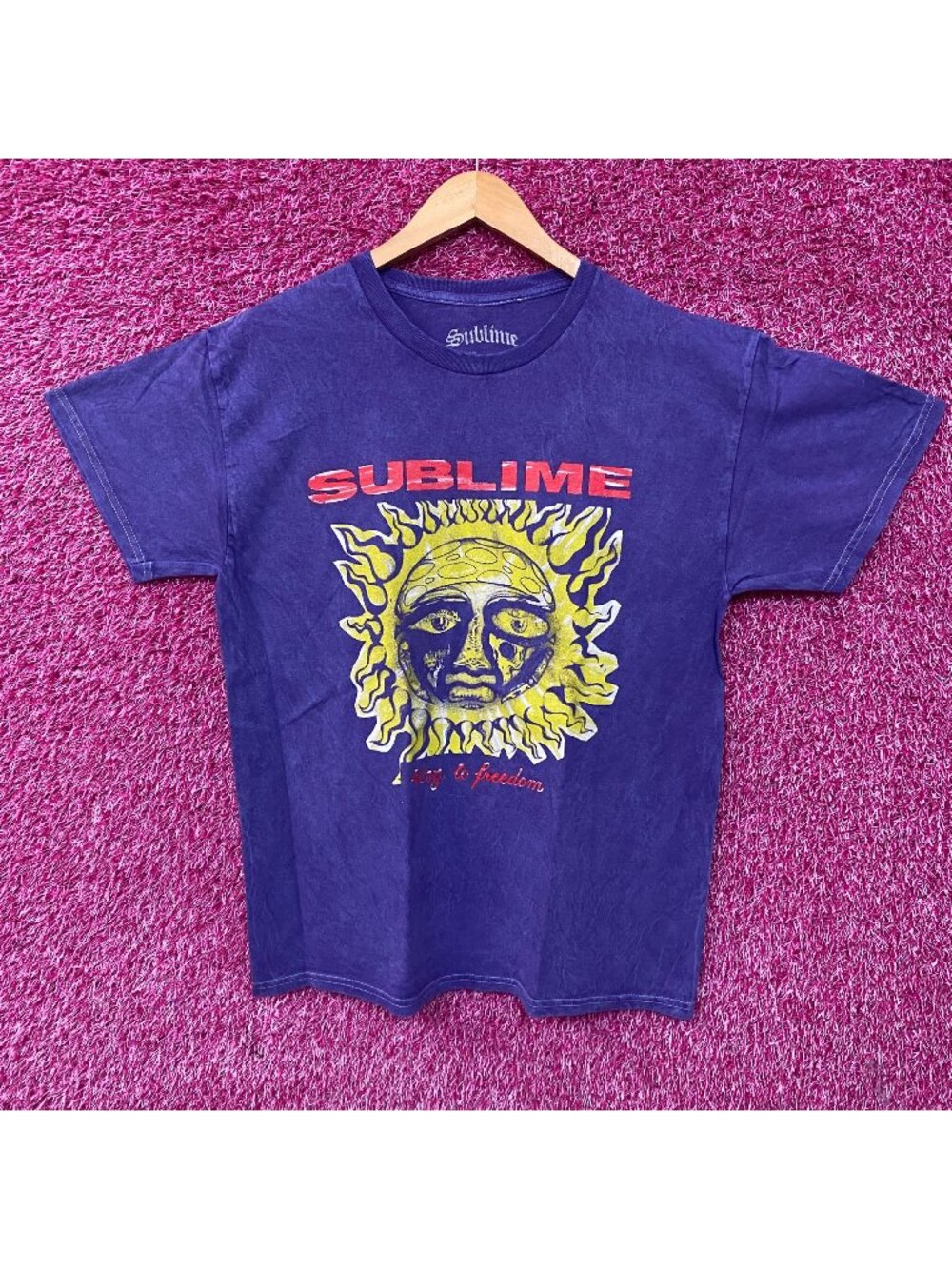 Sublime 40 Oz. To Freedom Sun Logo Graphic T-Shirt Large